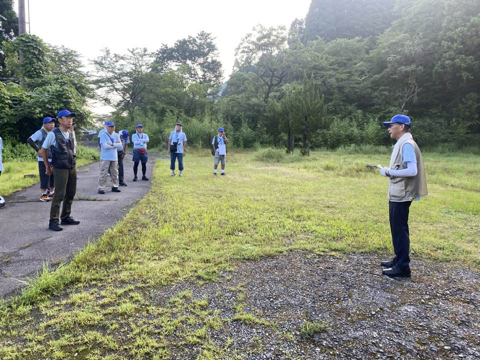 21２日目石楠花山荘出発式