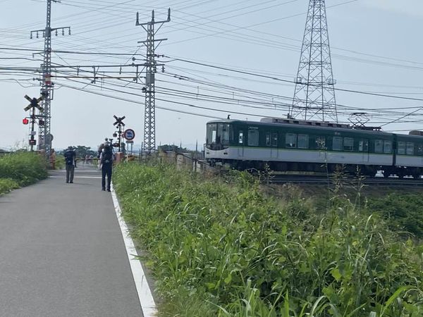 01京阪を渡る